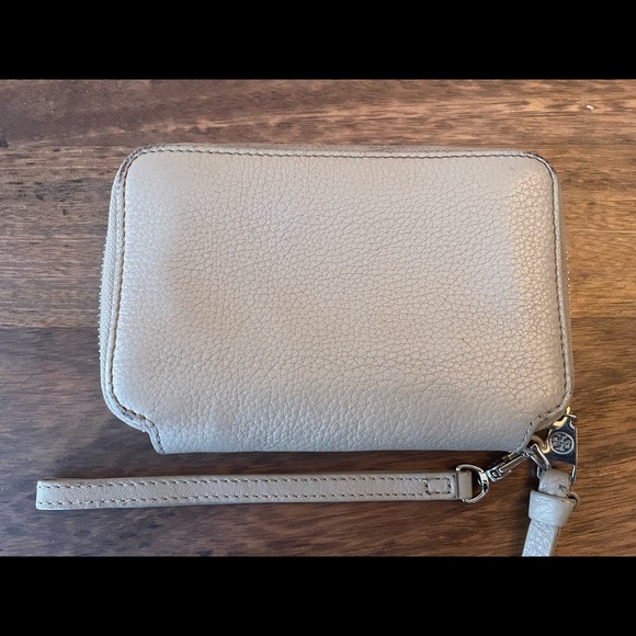 Tory Burch Wristlet (tan) - Picture 9 of 10